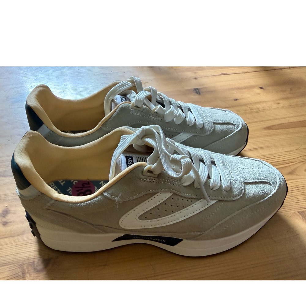 Tretorn Katie Women 8.5 Grey Suede Textile Retro Athletic Lifestyle Sneakers